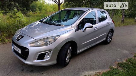 Peugeot 308 2011  випуску Київ з двигуном 1.6 л  хэтчбек автомат за 6100 долл. 