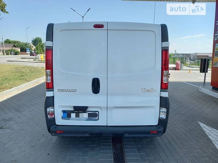 Renault Trafic 2010  випуску Вінниця з двигуном 2 л дизель мінівен механіка за 9600 долл. 