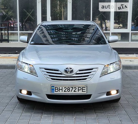 Toyota Camry 2006  випуску Одеса з двигуном 3.5 л  седан автомат за 7900 долл. 