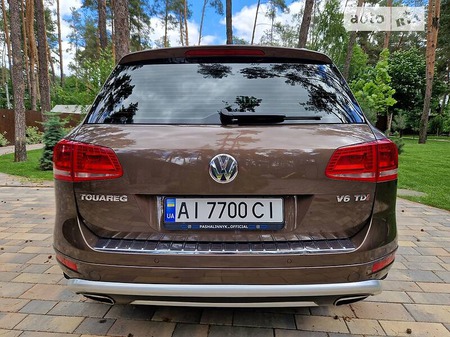 Volkswagen Touareg 2014  випуску Київ з двигуном 3 л дизель позашляховик автомат за 22000 долл. 