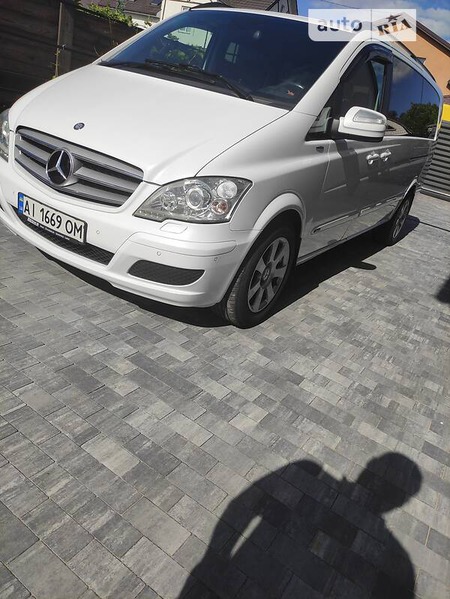 Mercedes-Benz Viano 2014  випуску Київ з двигуном 2.1 л дизель мінівен автомат за 25000 долл. 