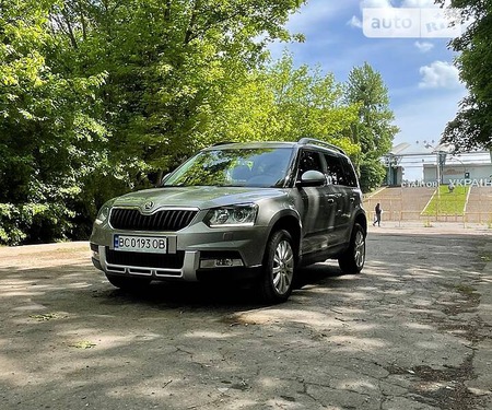 Skoda Yeti 2014  випуску Львів з двигуном 2 л дизель позашляховик автомат за 15000 долл. 
