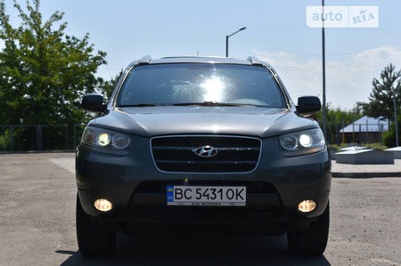 Hyundai Santa Fe 2006  випуску Львів з двигуном 2.2 л дизель позашляховик автомат за 8550 долл. 