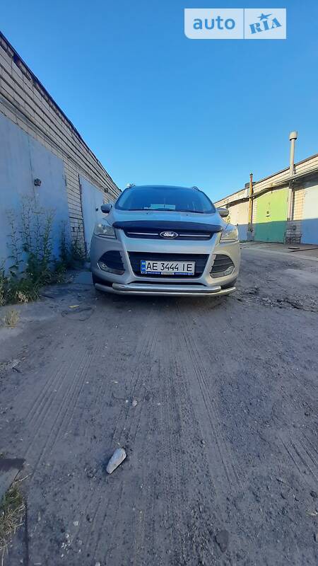 Ford Kuga 2013  випуску Дніпро з двигуном 2 л дизель позашляховик  за 15600 долл. 