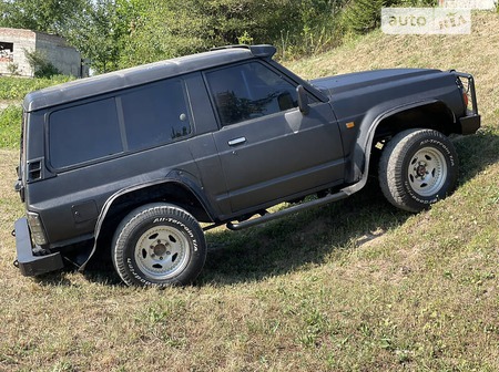 Nissan Patrol 1991  випуску Івано-Франківськ з двигуном 2.8 л дизель позашляховик механіка за 9100 долл. 