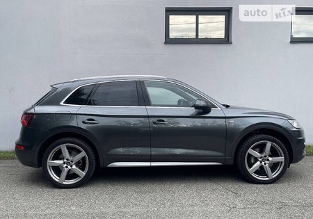 Audi Q5 2018  випуску Київ з двигуном 2 л дизель позашляховик автомат за 46000 долл. 