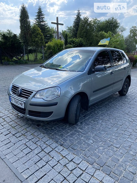 Volkswagen Polo 2006  випуску Київ з двигуном 1.4 л бензин хэтчбек механіка за 5200 долл. 