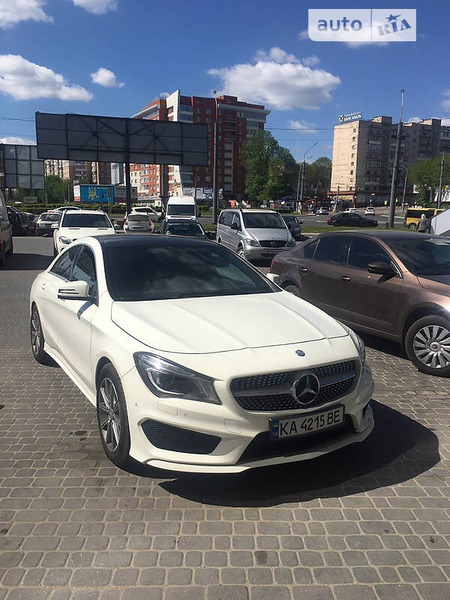 Mercedes-Benz CLA 200 2014  випуску Київ з двигуном 0 л бензин седан автомат за 18800 долл. 