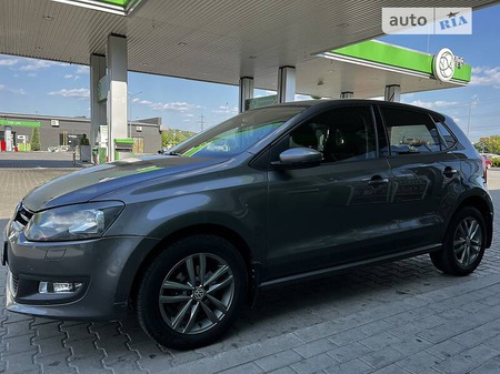 Volkswagen Polo 2011  випуску Ужгород з двигуном 1.4 л бензин хэтчбек автомат за 6300 долл. 