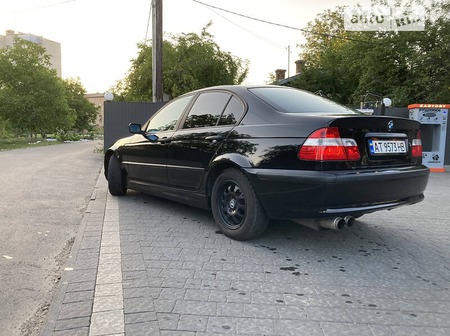 BMW 318 2003  випуску Івано-Франківськ з двигуном 2 л бензин седан механіка за 5100 долл. 