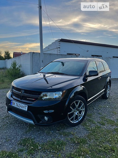 Dodge Journey 2016  випуску Рівне з двигуном 3.6 л бензин позашляховик автомат за 15200 долл. 