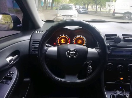 Toyota Corolla 2011  випуску Харків з двигуном 1.3 л бензин седан механіка за 8700 долл. 