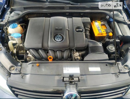 Volkswagen Jetta 2012  випуску Луцьк з двигуном 2.5 л бензин седан автомат за 8700 долл. 