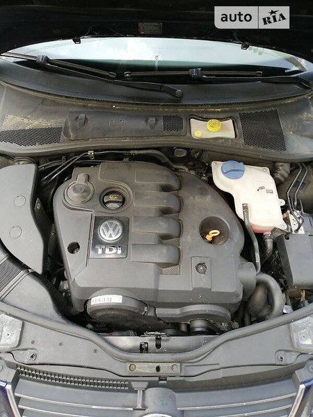 Volkswagen Passat 2004  випуску Київ з двигуном 1.9 л дизель універсал механіка за 5100 долл. 