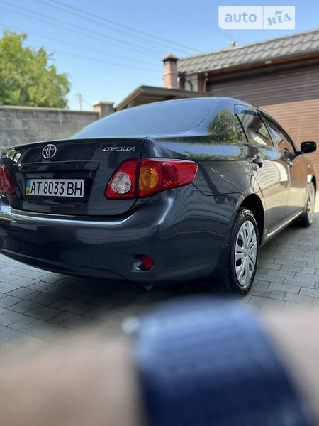 Toyota Corolla 2008  випуску Івано-Франківськ з двигуном 1.6 л  седан механіка за 7600 долл. 