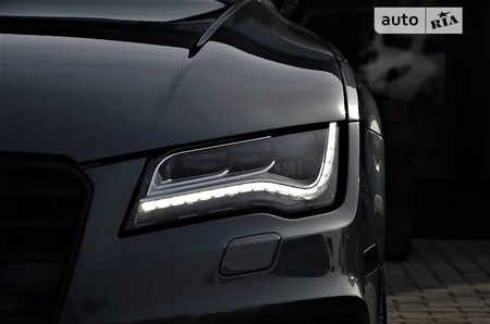 Audi A7 Sportback 2014  випуску Київ з двигуном 3 л бензин ліфтбек автомат за 23999 долл. 