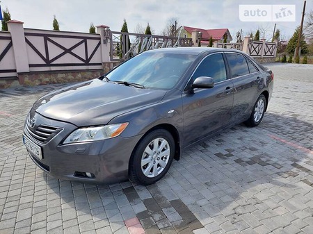 Toyota Camry 2007  випуску Чернівці з двигуном 2.4 л  седан автомат за 7900 долл. 