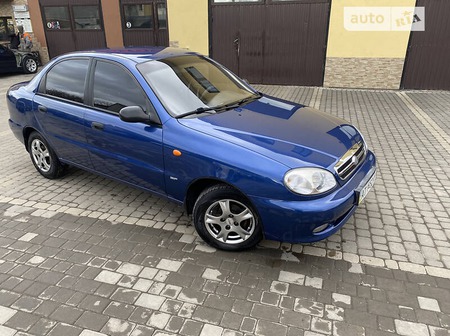 Daewoo Lanos 2008  випуску Івано-Франківськ з двигуном 1.5 л бензин седан механіка за 2950 долл. 