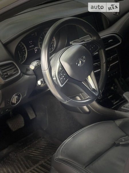 Infiniti Q30 2016  випуску Кропивницький з двигуном 2 л бензин хэтчбек автомат за 29000 долл. 