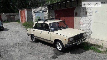 Lada 2107 1986  випуску Чернігів з двигуном 1.5 л  седан механіка за 1500 долл. 