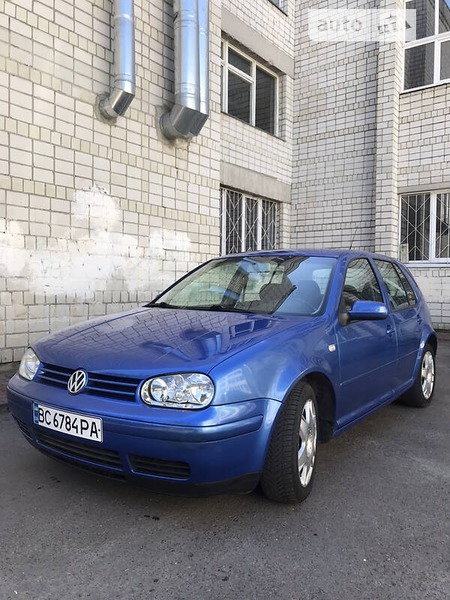 Volkswagen Golf 2002  випуску Львів з двигуном 1.6 л бензин хэтчбек автомат за 4490 долл. 