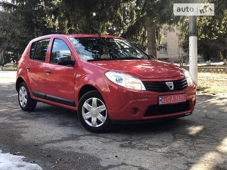 Dacia Sandero 2010  випуску Черкаси з двигуном 1.4 л бензин хэтчбек механіка за 4400 долл. 