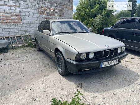 BMW 525 1990  випуску Київ з двигуном 2.5 л  седан механіка за 1500 долл. 