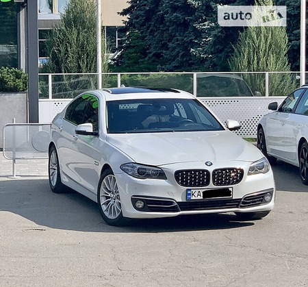 BMW 528 2016  випуску Київ з двигуном 2 л бензин седан автомат за 22700 долл. 