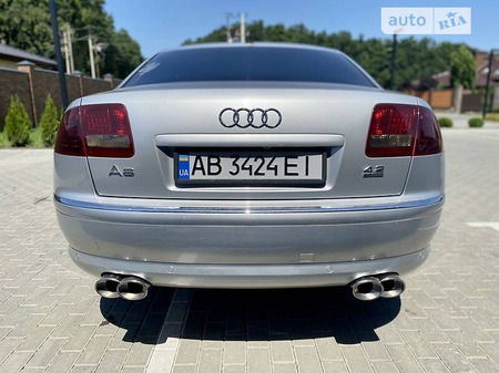 Audi A8 2003  випуску Вінниця з двигуном 4.2 л  седан автомат за 7999 долл. 