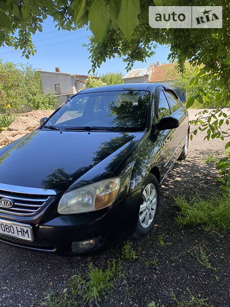 KIA Cerato 2007  випуску Одеса з двигуном 2 л  седан автомат за 5000 долл. 