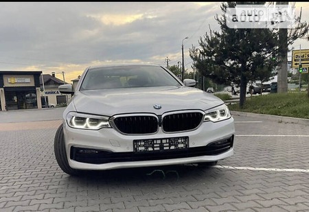 BMW 520 2020  випуску Хмельницький з двигуном 2 л дизель седан автомат за 47300 долл. 