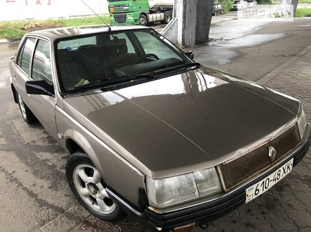 Renault 25 1987  випуску Харків з двигуном 2 л бензин хэтчбек механіка за 850 долл. 