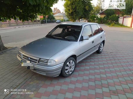 Opel Astra 1994  випуску Львів з двигуном 1.8 л бензин хэтчбек автомат за 1500 долл. 