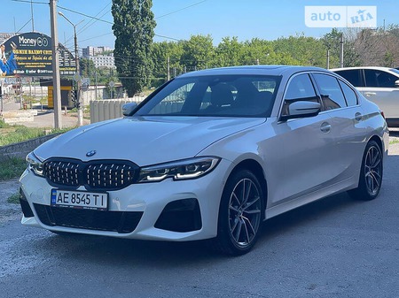BMW 330 2019  випуску Харків з двигуном 0 л бензин седан автомат за 30000 долл. 