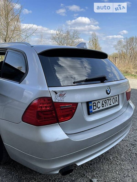 BMW 316 2011  випуску Львів з двигуном 2 л дизель універсал механіка за 8000 долл. 