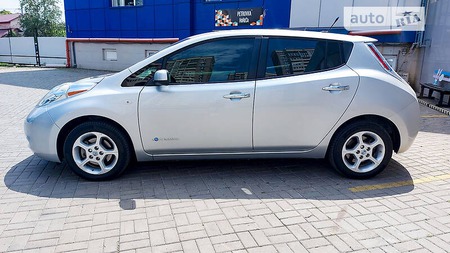 Nissan Leaf 2012  випуску Одеса з двигуном 0 л електро хэтчбек автомат за 10490 долл. 