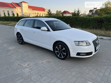 Audi A6 Limousine 2010  випуску Івано-Франківськ з двигуном 2.7 л дизель універсал автомат за 9800 долл. 