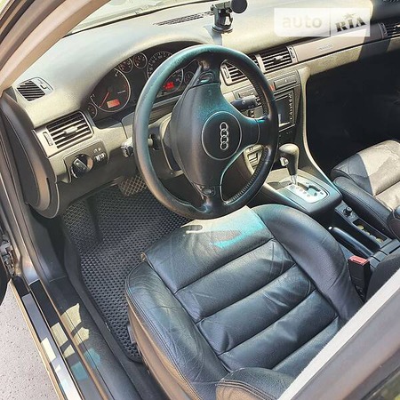 Audi A6 Limousine 2004  випуску Чернігів з двигуном 2.5 л дизель універсал автомат за 5500 долл. 