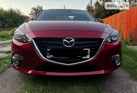 Mazda 3 2015  випуску Полтава з двигуном 2 л бензин седан автомат за 14000 долл. 