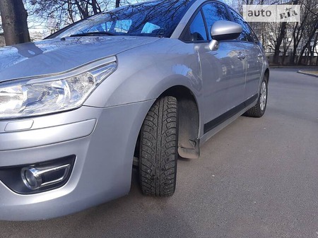 Citroen C4 2010  випуску Львів з двигуном 1.6 л дизель хэтчбек автомат за 6500 долл. 