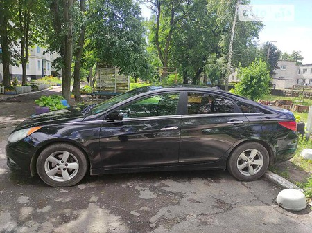 Hyundai Sonata 2011  випуску Полтава з двигуном 2.4 л бензин седан автомат за 8300 долл. 