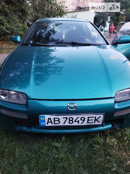 Mazda 323 1995  випуску Вінниця з двигуном 1.5 л  хэтчбек механіка за 2400 долл. 