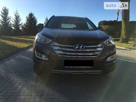 Hyundai Santa Fe 2013  випуску Луцьк з двигуном 2.2 л дизель позашляховик автомат за 18500 долл. 