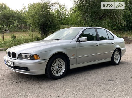 BMW 525 2001  випуску Рівне з двигуном 2.5 л бензин седан автомат за 5600 долл. 