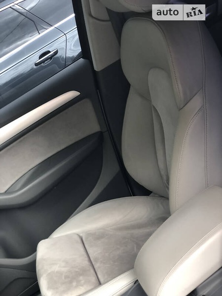 Audi Q5 2013  випуску Ужгород з двигуном 2 л дизель позашляховик автомат за 21300 долл. 