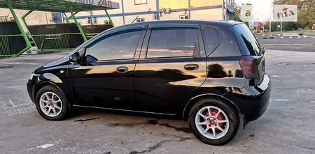 Chevrolet Aveo 2005  випуску Чернігів з двигуном 1.5 л бензин хэтчбек механіка за 3500 долл. 