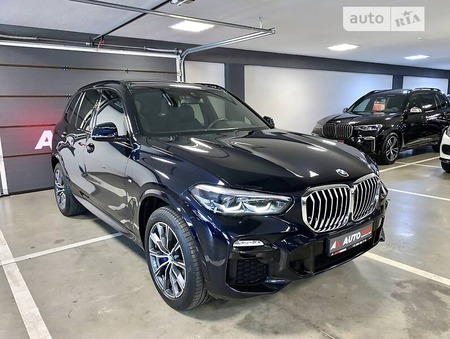 BMW X5 2018  випуску Львів з двигуном 3 л дизель позашляховик автомат за 70700 долл. 