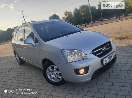 KIA Carens 2009  випуску Донецьк з двигуном 2 л бензин мінівен механіка за 12000 долл. 