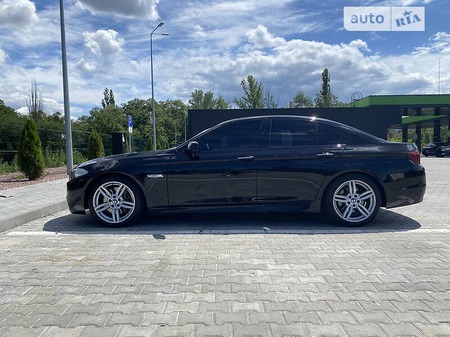 BMW 535 2012  випуску Полтава з двигуном 3 л бензин седан автомат за 14500 долл. 