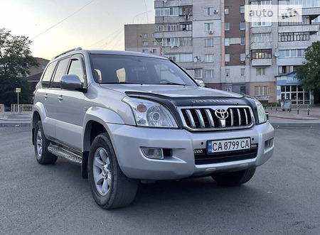 Toyota Land Cruiser Prado 2006  випуску Черкаси з двигуном 2.7 л  позашляховик автомат за 12200 долл. 